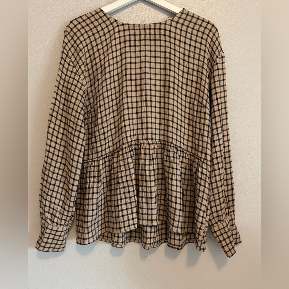 Madewell Button-Back Peplum Top in Mini Windowpane Plaid Black‎ & Tan Size M